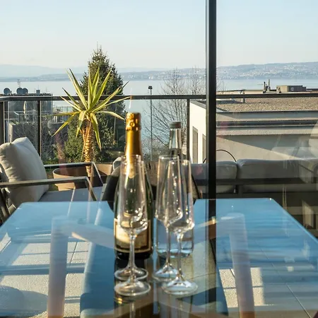 Apartman Bright Modern With View In Evian *