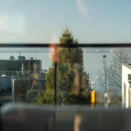 Bright Modern With View In Evian Apartman *