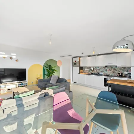 Bright Modern With View In Evian *